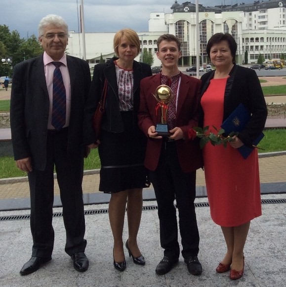 I have been awarded 'The student of the year' in Volyn Region and I am standing with the prize next to my mentors: Assoc. Prof. Yanchuk Oleksandr Mykolayovych, Dr. Yagenska Halyna Vasylivna (my biology teacher), Mrs. Bobak Nadiya Vasylivna (my chemistry teacher)